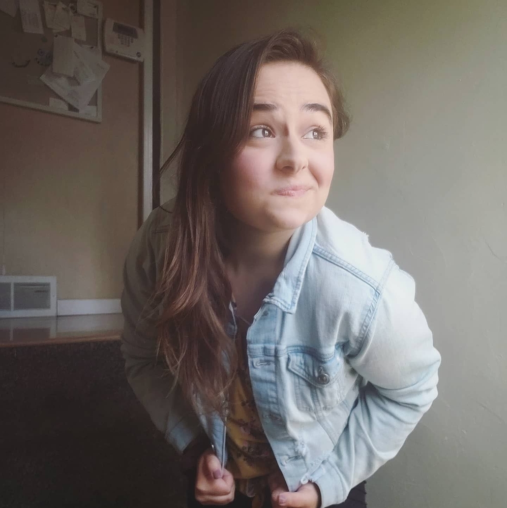 Meet your Posher, Makaela